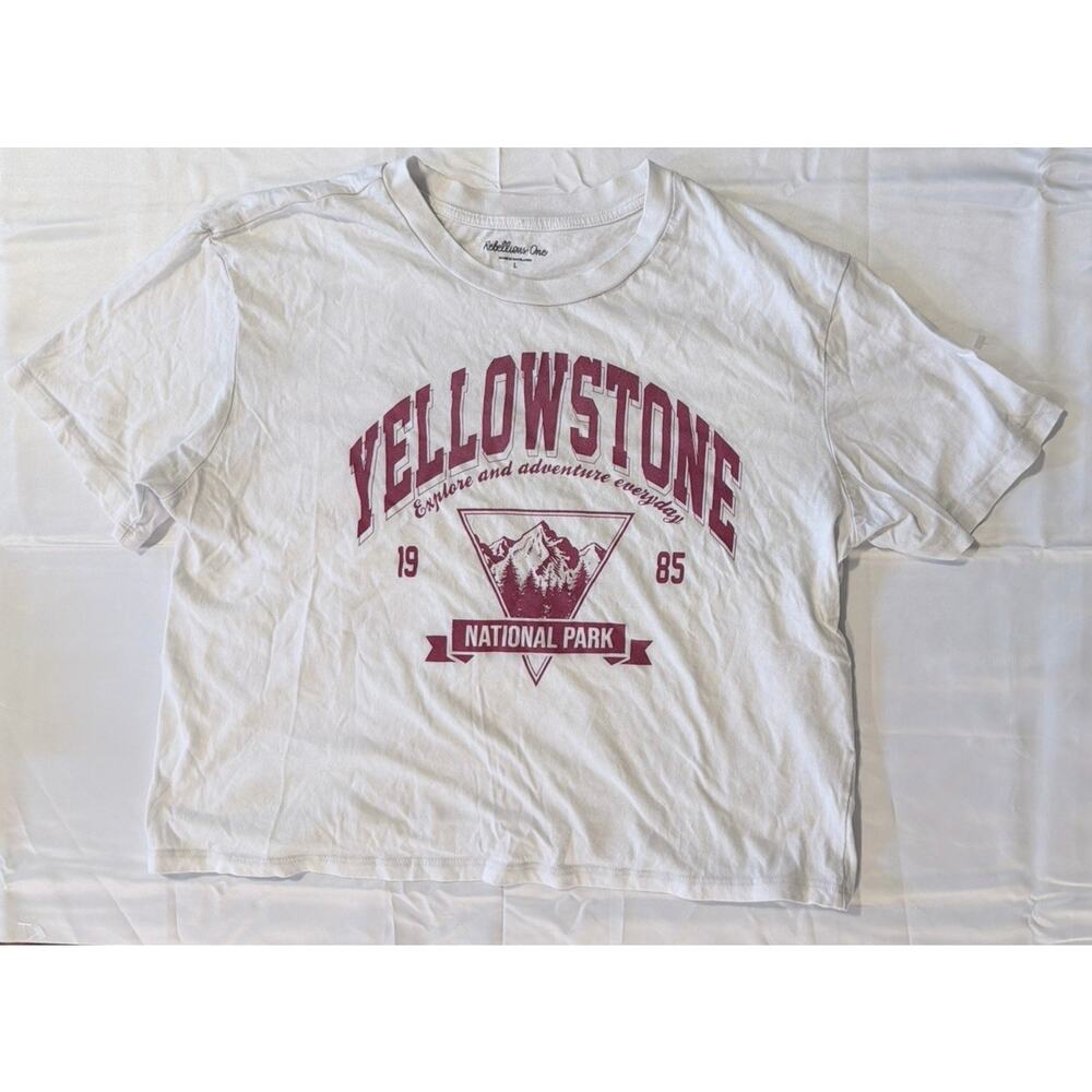 Pretty Rebel Yellowstone National Park graphic cropped t-shirt - Large